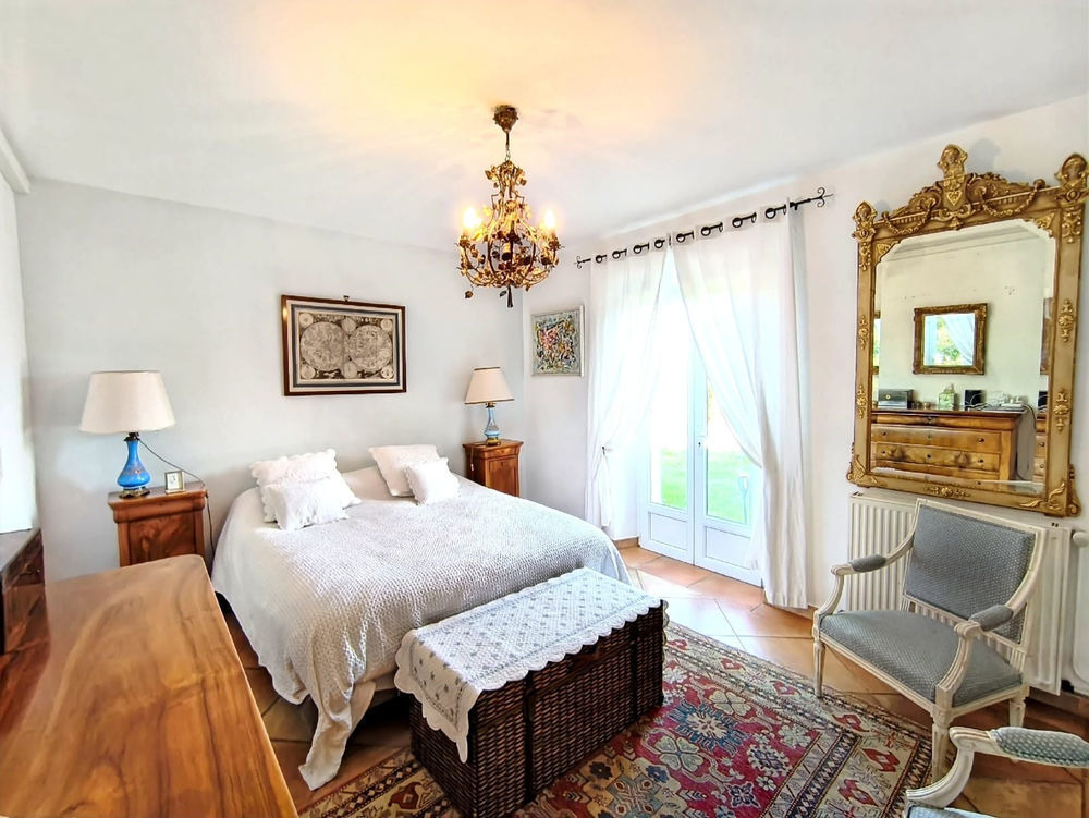 � vendre  Propri�t�/ch�teau Fr�jus (83600)