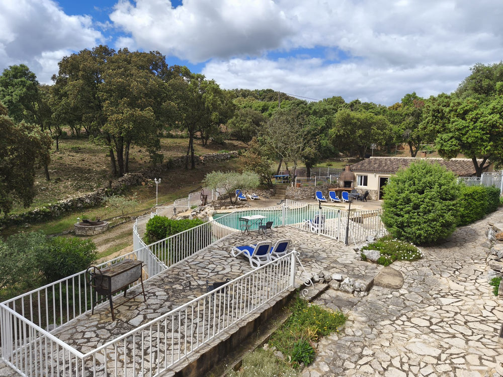 � vendre  Propri�t�/ch�teau Rochefort-du-Gard (30650)