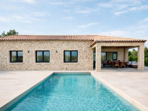   Villa en pierre T4 avec piscine au coeur du Maquis Maison - 4 pi�ce(s) - 125 m�