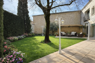  Propri�t�/ch�teau � vendre 7 pi�ces 264 m�