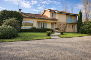  Maison � vendre 7 pi�ces 185 m�