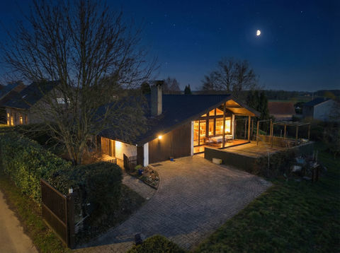   Villa de plain-pied 140 m2   3 chambres   Terrain 1 500 m2   Exposition Sud Maison - 6 pi�ce(s) - 140 m�