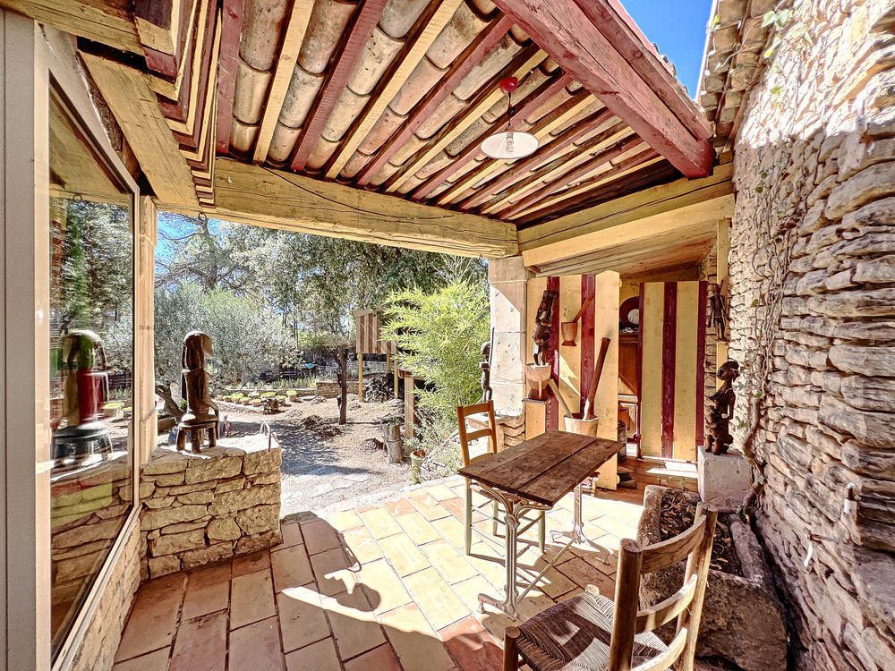 � vendre  Propri�t�/ch�teau Murs (84220)