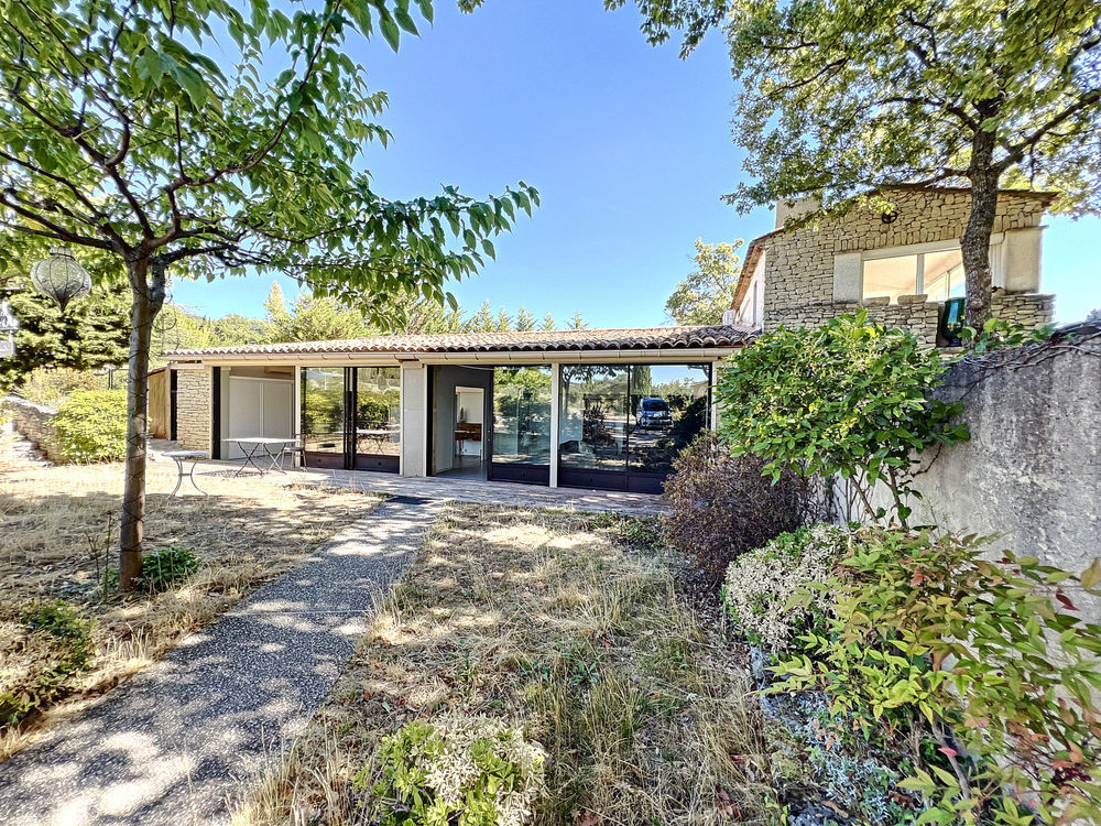 � vendre  Propri�t�/ch�teau Murs (84220)