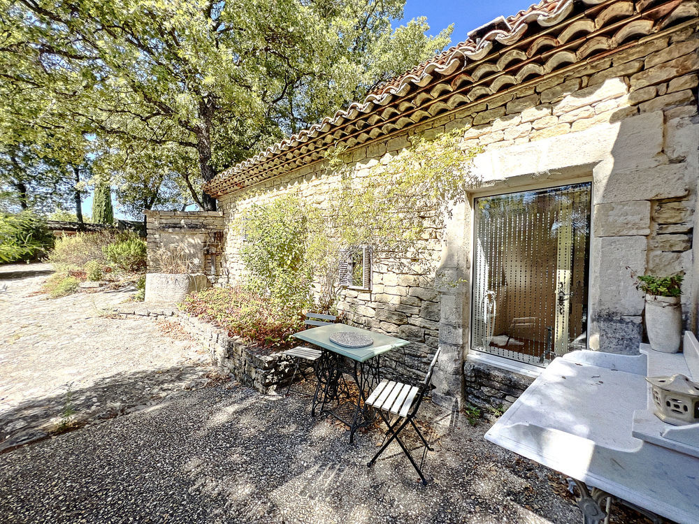 � vendre  Propri�t�/ch�teau Murs (84220)