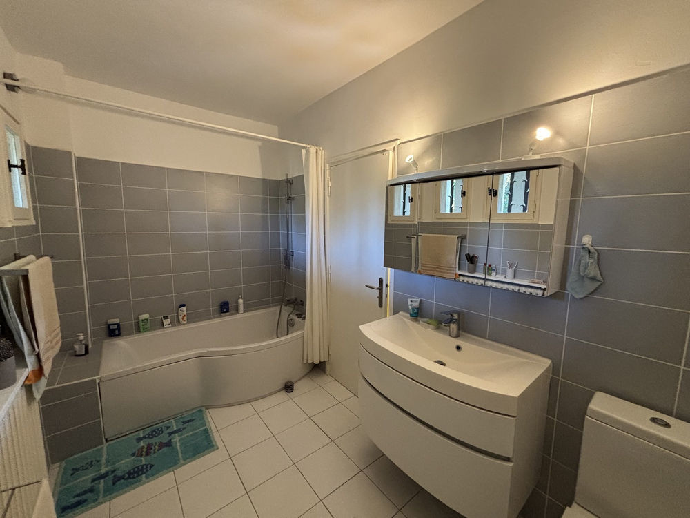 � vendre  Maison Uz�s (30700)