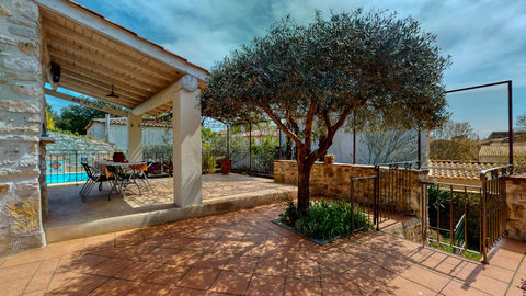   MAISON DE CARACTERE PARIGNARGUES AVEC JARDIN ET PISCINE Maison - 4 pi�ce(s) - 101 m�