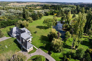  Propri�t�/ch�teau � vendre 13 pi�ces 1032 m�