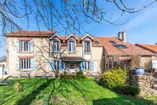  Maison � vendre 9 pi�ces 220 m�