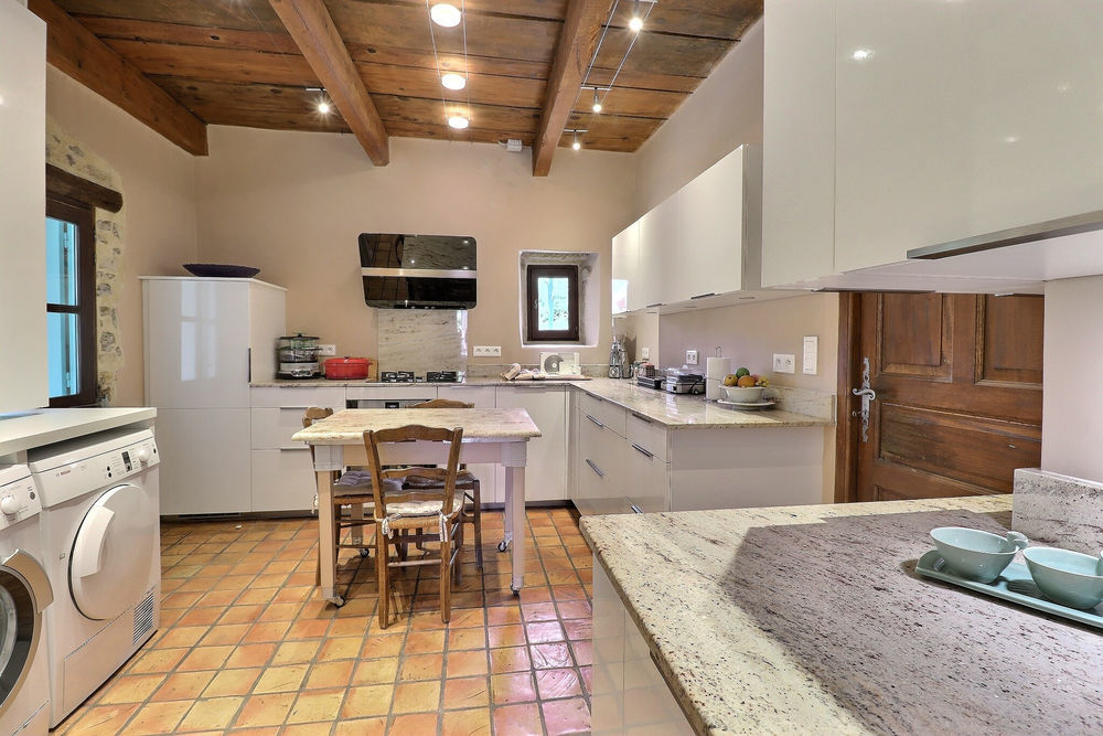 � vendre  Maison Saint-Quentin-la-Poterie (30700)