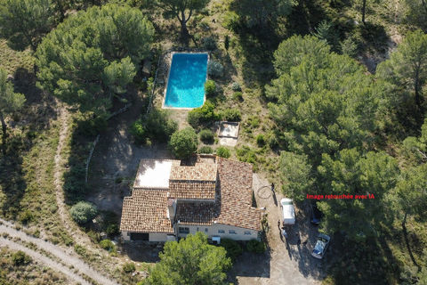   Villeveyrac - Domaine arbor� de 7 hectares Propri�t�/ch�teau - 12 pi�ce(s) - 311 m�