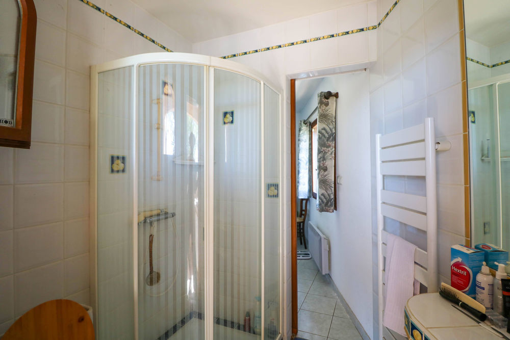 � vendre  Maison Uz�s (30700)