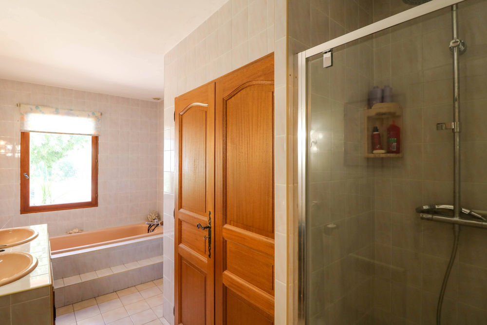 � vendre  Maison Uz�s (30700)