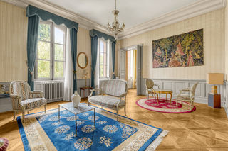  Propri�t�/ch�teau � vendre 12 pi�ces 345 m�