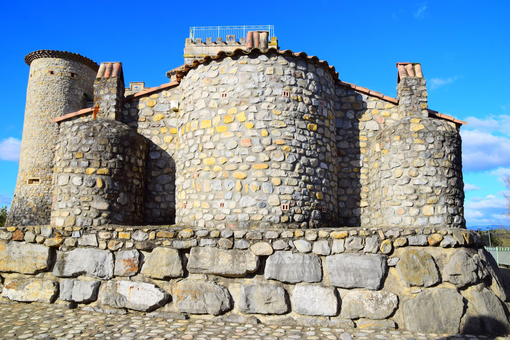 � vendre  Propri�t�/ch�teau Ruoms (07120)