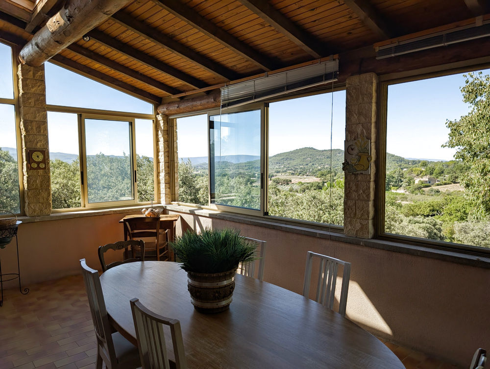 � vendre  Maison Saint-Saturnin-l�s-Apt (84490)