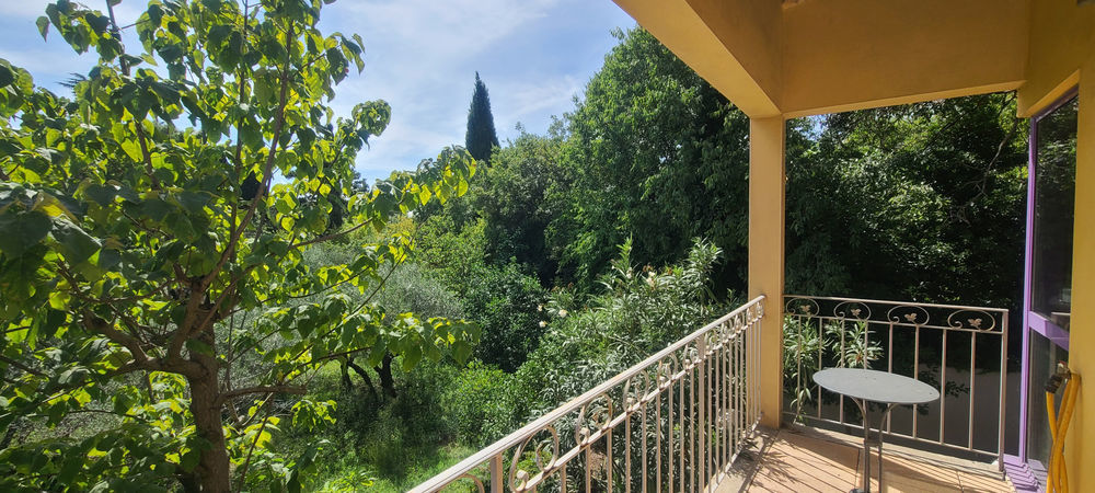 � vendre  Propri�t�/ch�teau N�mes (30000)