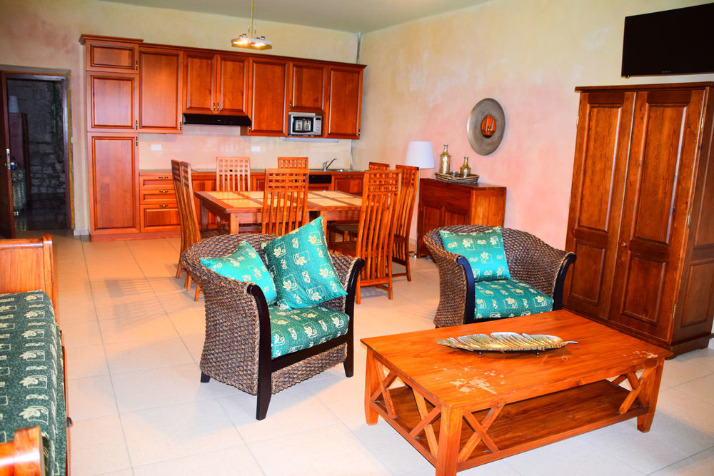 � vendre  Propri�t�/ch�teau Ruoms (07120)