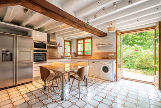  Propri�t�/ch�teau � vendre 7 pi�ces 260 m�