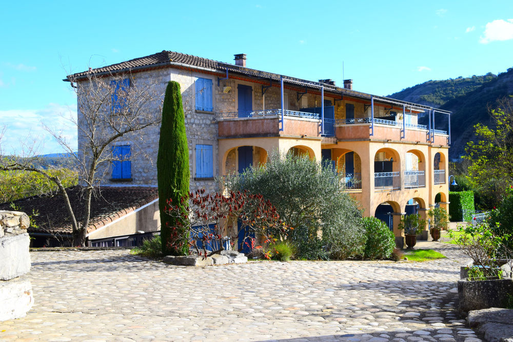 � vendre  Propri�t�/ch�teau Ruoms (07120)