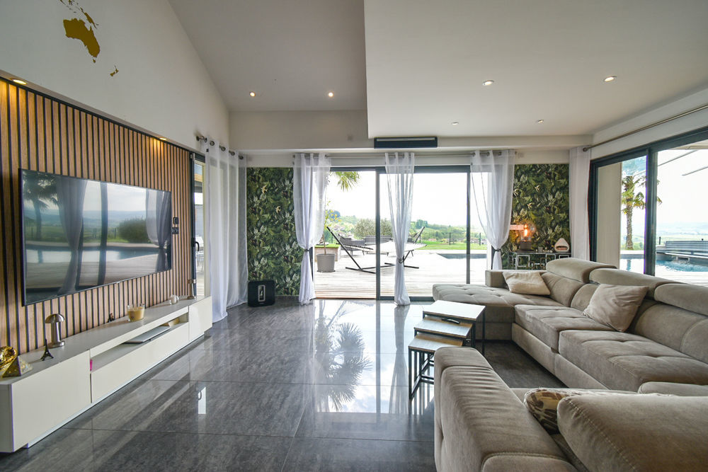 � vendre  Propri�t�/ch�teau Rochefort (73240)