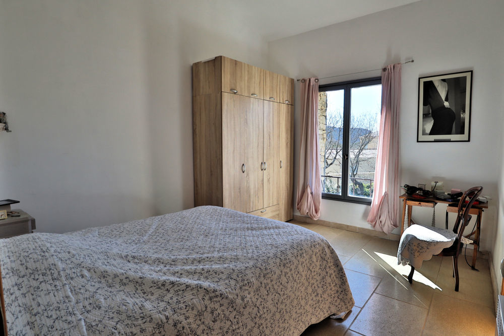 � vendre  Maison Gordes (84220)