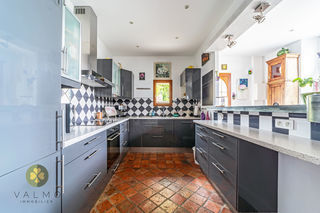  Appartement � vendre 4 pi�ces 135 m�