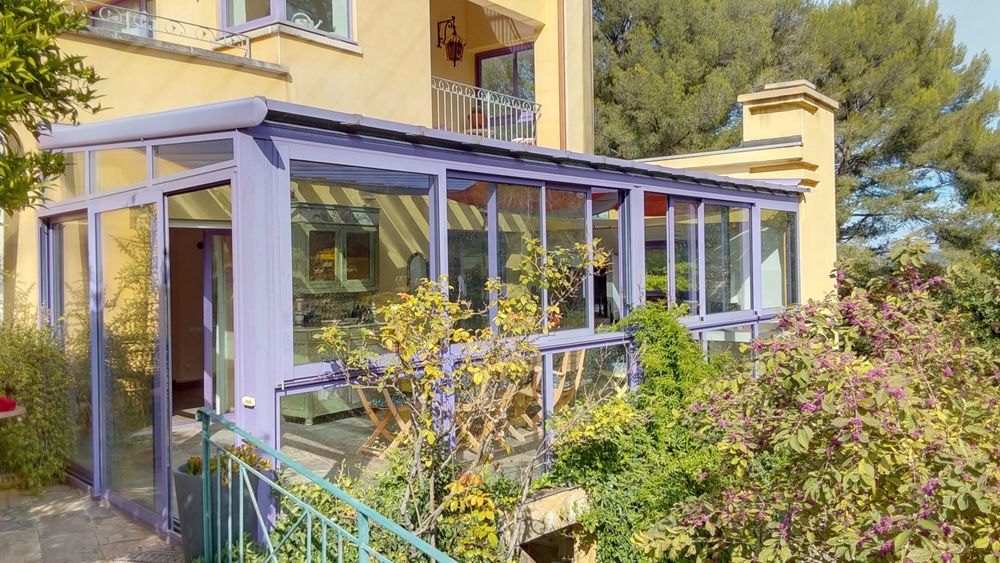 � vendre  Propri�t�/ch�teau N�mes (30000)