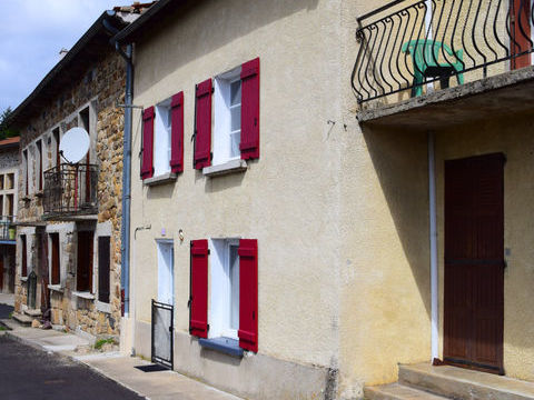   D�pt 43 - A VENDRE � SALETTES - Maison de Village de 70 m2 Maison - 4 pi�ce(s) - 70 m�