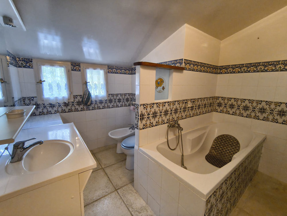 � vendre  Propri�t�/ch�teau Rochefort-du-Gard (30650)