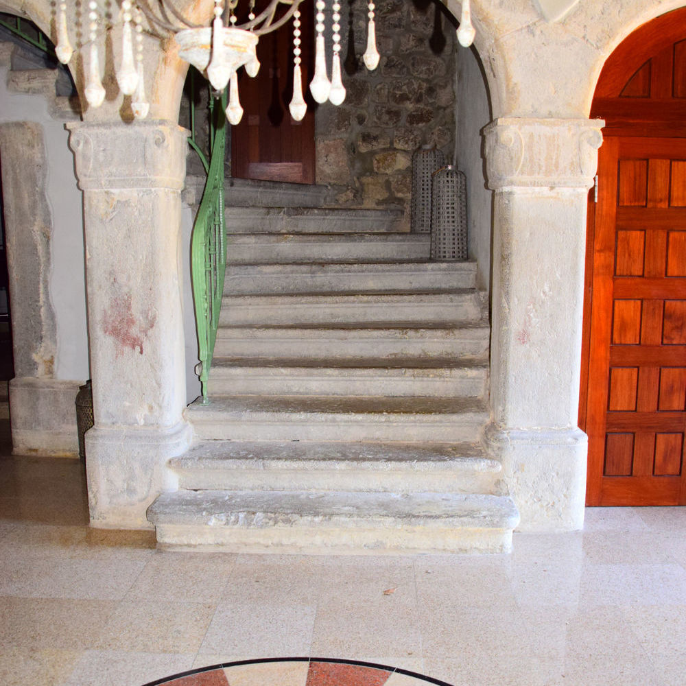 � vendre  Propri�t�/ch�teau Ruoms (07120)