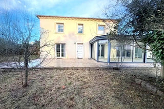  Maison � vendre 6 pi�ces 220 m�