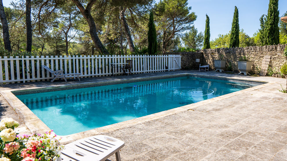 � vendre  Propri�t�/ch�teau Murs (84220)