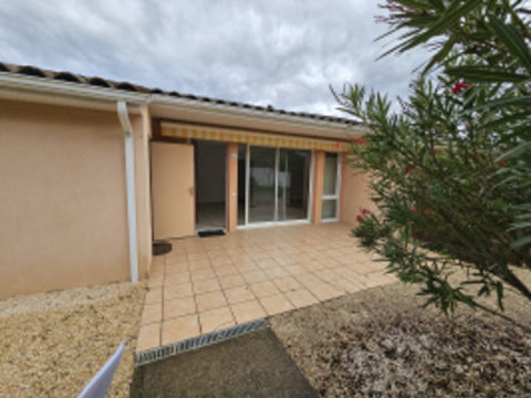   07 - RUOMS - RESIDENCE POUR RETRAITES ACTIFS .LES SENORIALES T3 58 m2 + 1 parking Maison - 3 pi�ce(s) - 60 m�