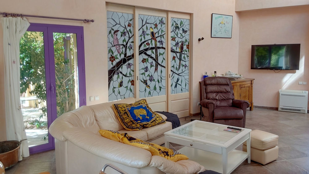 � vendre  Propri�t�/ch�teau N�mes (30000)