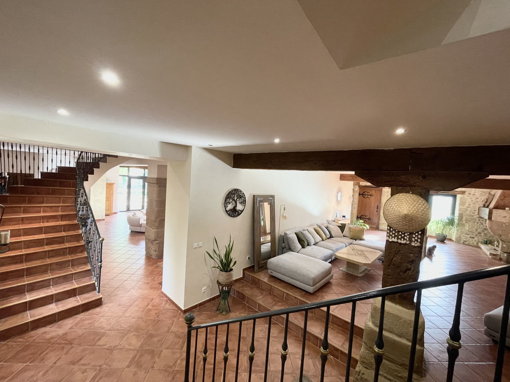 � vendre  Propri�t�/ch�teau Chabeuil (26120)