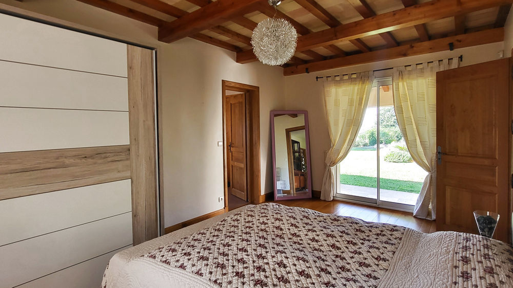 � vendre  Maison Uz�s (30700)