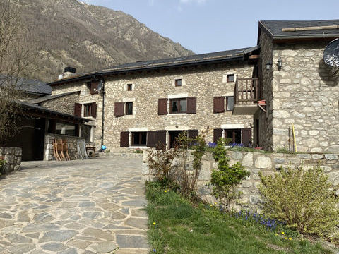   MAGNIFIQUE PROPRIETE � PORTA (66) Maison - 11 pi�ce(s) - 284 m�