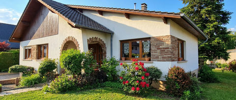   Superbe maison de plain-pied r�nov�e � Schoeneck   Confort, modernit� et cadre privil�gi� Maison - 5 pi�ce(s) - 114 m�