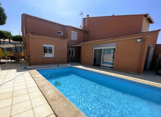  Maison � louer 4 pi�ces 130 m�