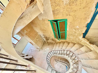  Immeuble � vendre 15 + pi�ces 800 m�