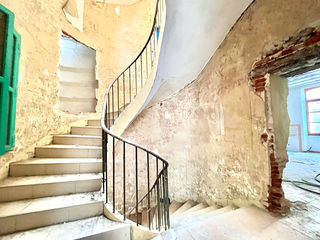  Immeuble � vendre 15 + pi�ces 800 m�