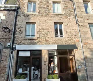  Immeuble � vendre 145 m�