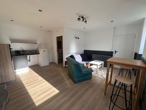   LEZARDRIEUX, CENTRE BOURG, STUDIO DE 25 M2 Appartement - 1 pi�ce(s) - 25 m�