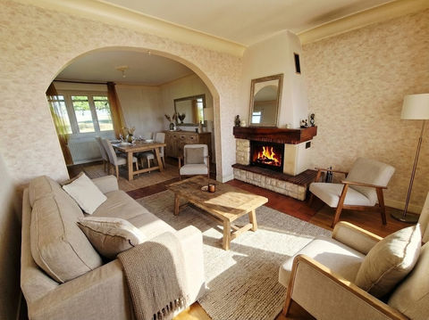   maison individuelle 115 m2 habitable 3 chambres sur 2144 m2 de terrain Maison - 4 pi�ce(s) - 115 m�