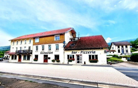 FONDS DE COMMERCE BAR RESTAURANT SECTEUR GERARDMER AVEC LOGEMENT 139500 88530 Le tholy