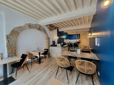 &Agrave; louer Besan&ccedil;on centre-ville local commercial bail tout commerce (m&ecirc;me restaurant) 750 25000 Besancon