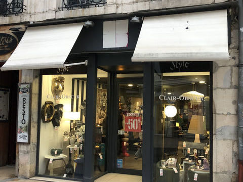 &Agrave; louer Besan&ccedil;on centre boucle, local commercial 1400 25000 Besancon