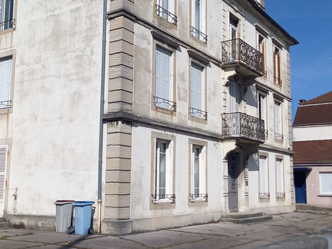 Local Professionnel 85000 39000 Lons le saunier