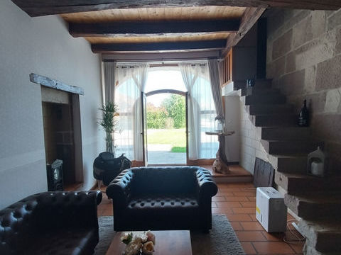   Ferme r�nov�e 215 m2 avec d�pendances � Esboz Brest Maison - 8 pi�ce(s) - 215 m�